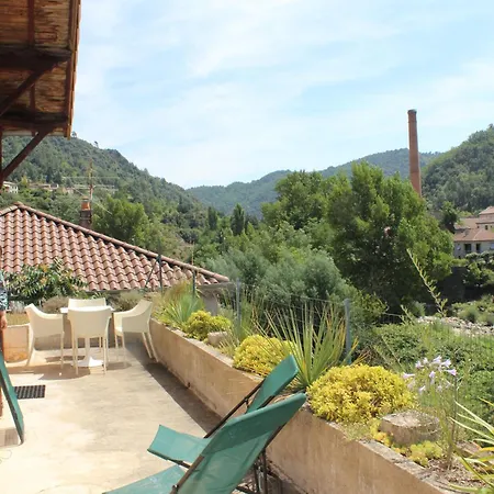 La Riveraine Et Les Bicyclettes Bed & Breakfast